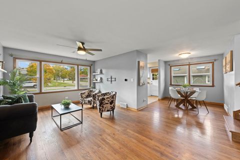 Tiny photo for 373 N Lombard Avenue, Lombard, IL 60148 (MLS # 12490061)