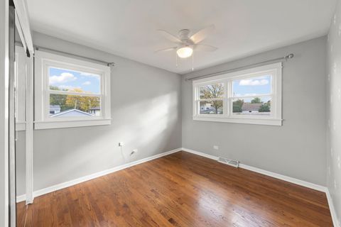 Tiny photo for 373 N Lombard Avenue, Lombard, IL 60148 (MLS # 12490061)