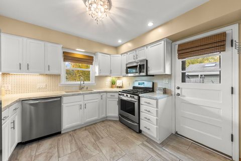 Tiny photo for 373 N Lombard Avenue, Lombard, IL 60148 (MLS # 12490061)