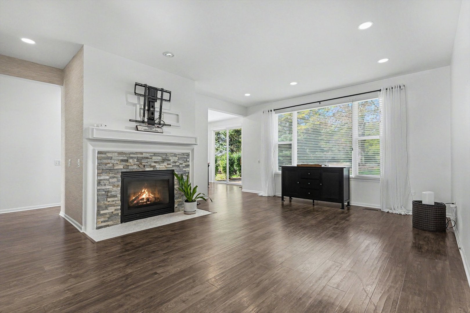 12385 Hickory Court