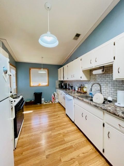 Tiny photo for 5630 W 103rd Street #308, Oak Lawn, IL 60453 (MLS # 12480371)