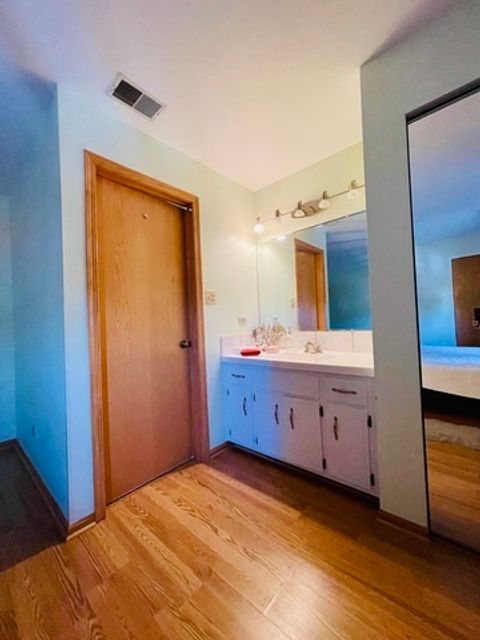 Tiny photo for 5630 W 103rd Street #308, Oak Lawn, IL 60453 (MLS # 12480371)