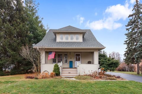 A home in Roselle