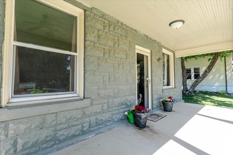 Tiny photo for 304 S Monroe Street, Mackinaw, IL 61755 (MLS # 12671679)