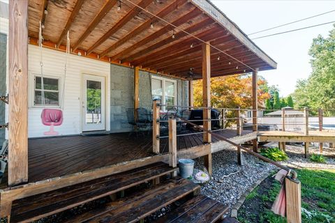 Tiny photo for 304 S Monroe Street, Mackinaw, IL 61755 (MLS # 12671679)