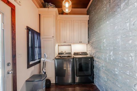 Tiny photo for 304 S Monroe Street, Mackinaw, IL 61755 (MLS # 12671679)