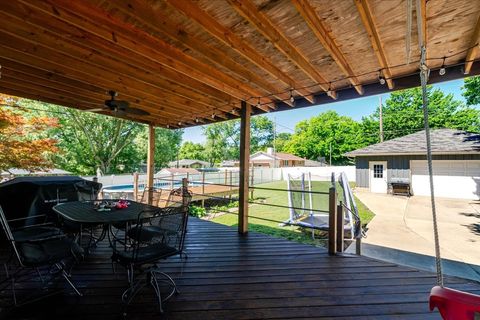 Tiny photo for 304 S Monroe Street, Mackinaw, IL 61755 (MLS # 12671679)