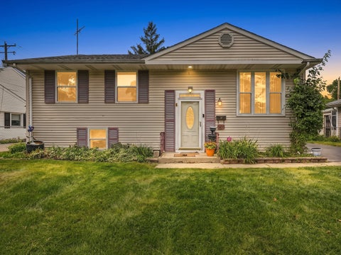 Tiny photo for 909 Cypress Lane, Joliet, IL 60435 (MLS # 12765174)