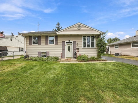 Tiny photo for 909 Cypress Lane, Joliet, IL 60435 (MLS # 12765174)