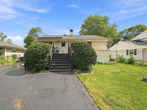 Tiny photo for 909 Cypress Lane, Joliet, IL 60435 (MLS # 12765174)