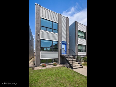 Tiny photo for 2544 W Warren Boulevard, Chicago, IL 60612 (MLS # 12750059)
