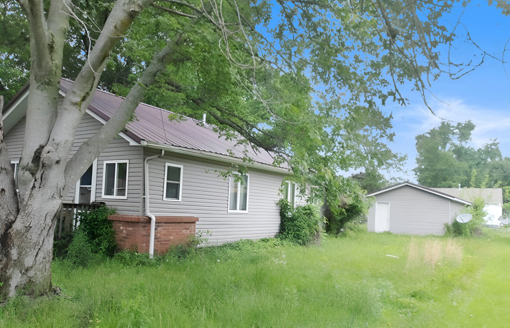 408 E Saint Petersburg Street
