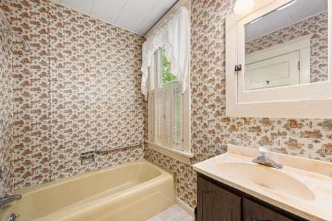 Tiny photo for 127 Alma Street, Sycamore, IL 60178 (MLS # 12689109)