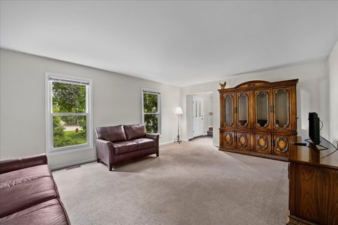 Tiny photo for 1554 Deer Run, Gurnee, IL 60031 (MLS # 12460615)