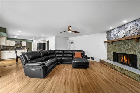 Tiny photo for 1554 Deer Run, Gurnee, IL 60031 (MLS # 12460615)