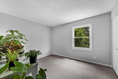 Tiny photo for 1554 Deer Run, Gurnee, IL 60031 (MLS # 12460615)