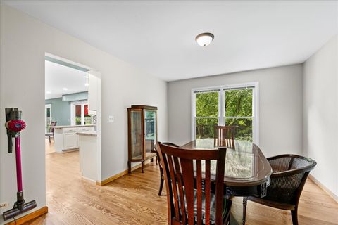 Tiny photo for 1554 Deer Run, Gurnee, IL 60031 (MLS # 12460615)