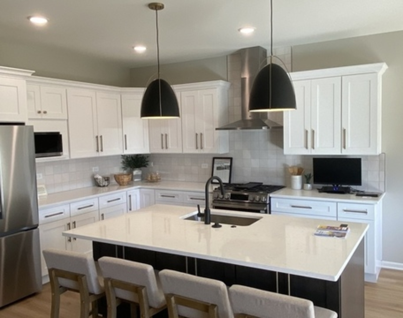 2166 Sky Harbor Drive