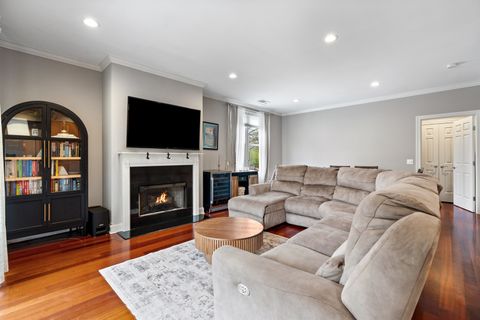 Tiny photo for 1056 W Lawrence Avenue #2C, Chicago, IL 60640 (MLS # 12629775)