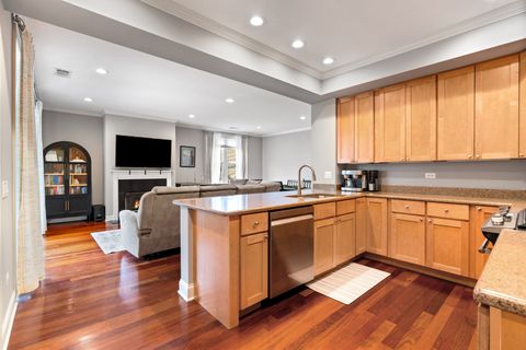 Tiny photo for 1056 W Lawrence Avenue #2C, Chicago, IL 60640 (MLS # 12629775)