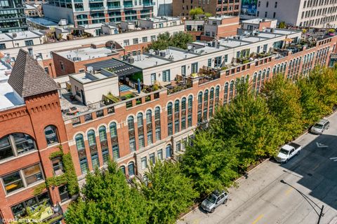 Tiny photo for 362 W Huron Street #B, Chicago, IL 60654 (MLS # 12572424)