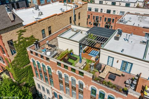 Tiny photo for 362 W Huron Street #B, Chicago, IL 60654 (MLS # 12572424)