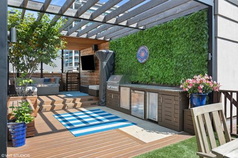 Tiny photo for 362 W Huron Street #B, Chicago, IL 60654 (MLS # 12572424)