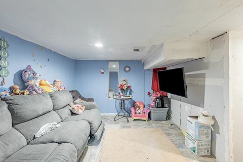 Tiny photo for 2625 W 89th Street, Evergreen Park, IL 60805 (MLS # 12572564)