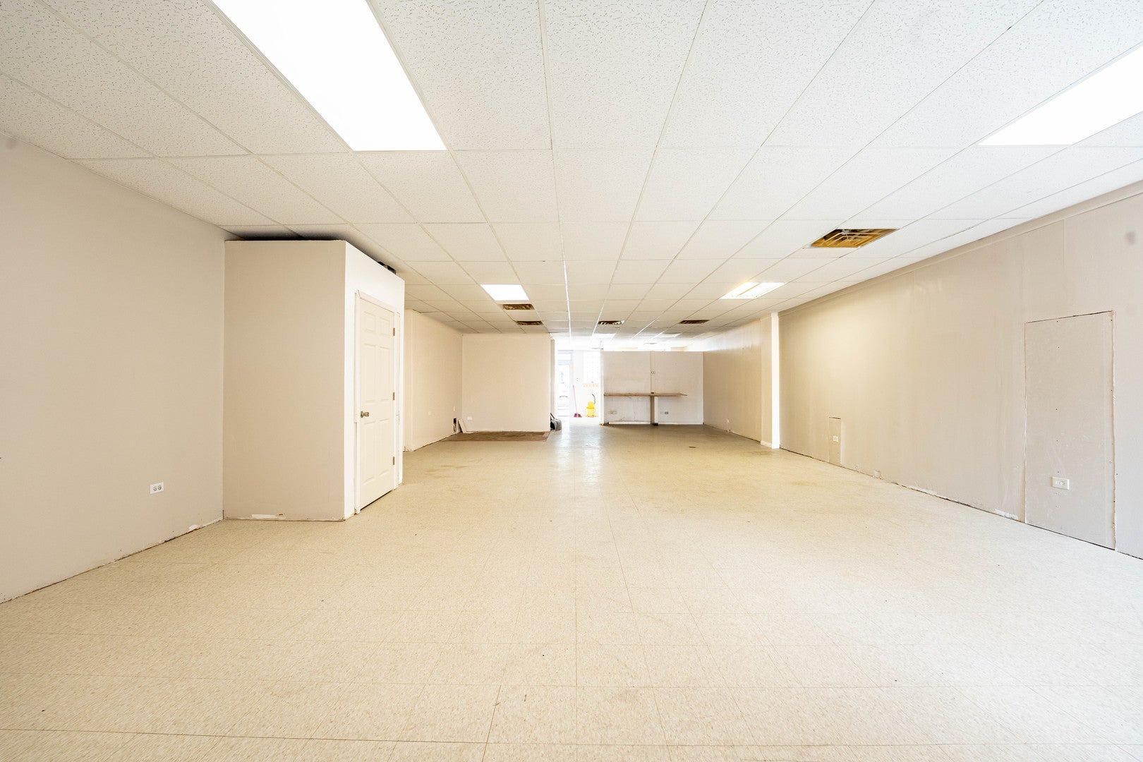 3846 W 79th Street