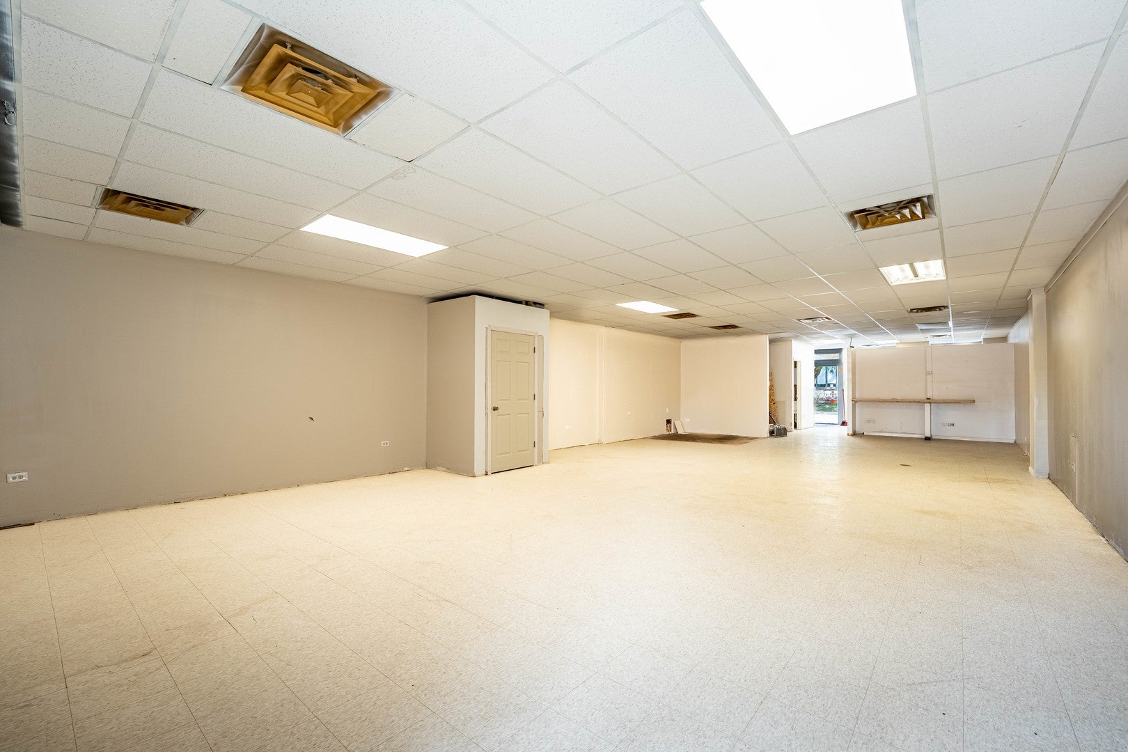 3846 W 79th Street
