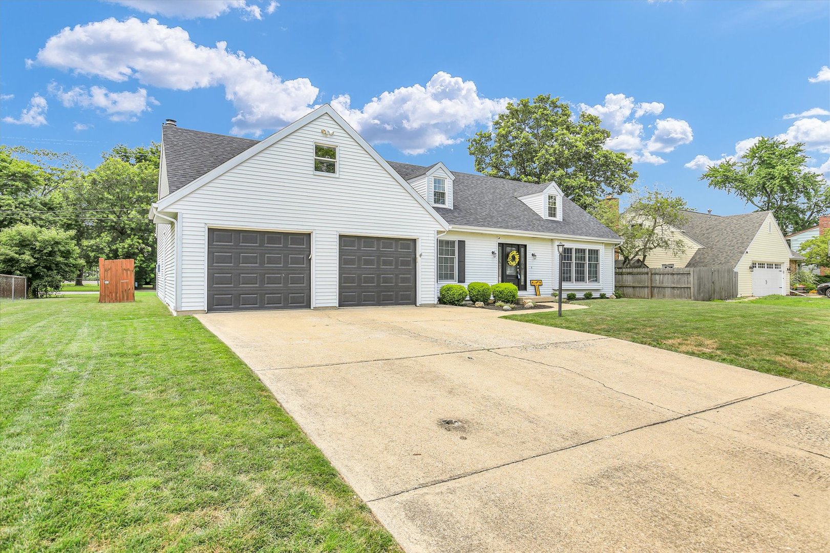 1104 PARKSIDE Drive