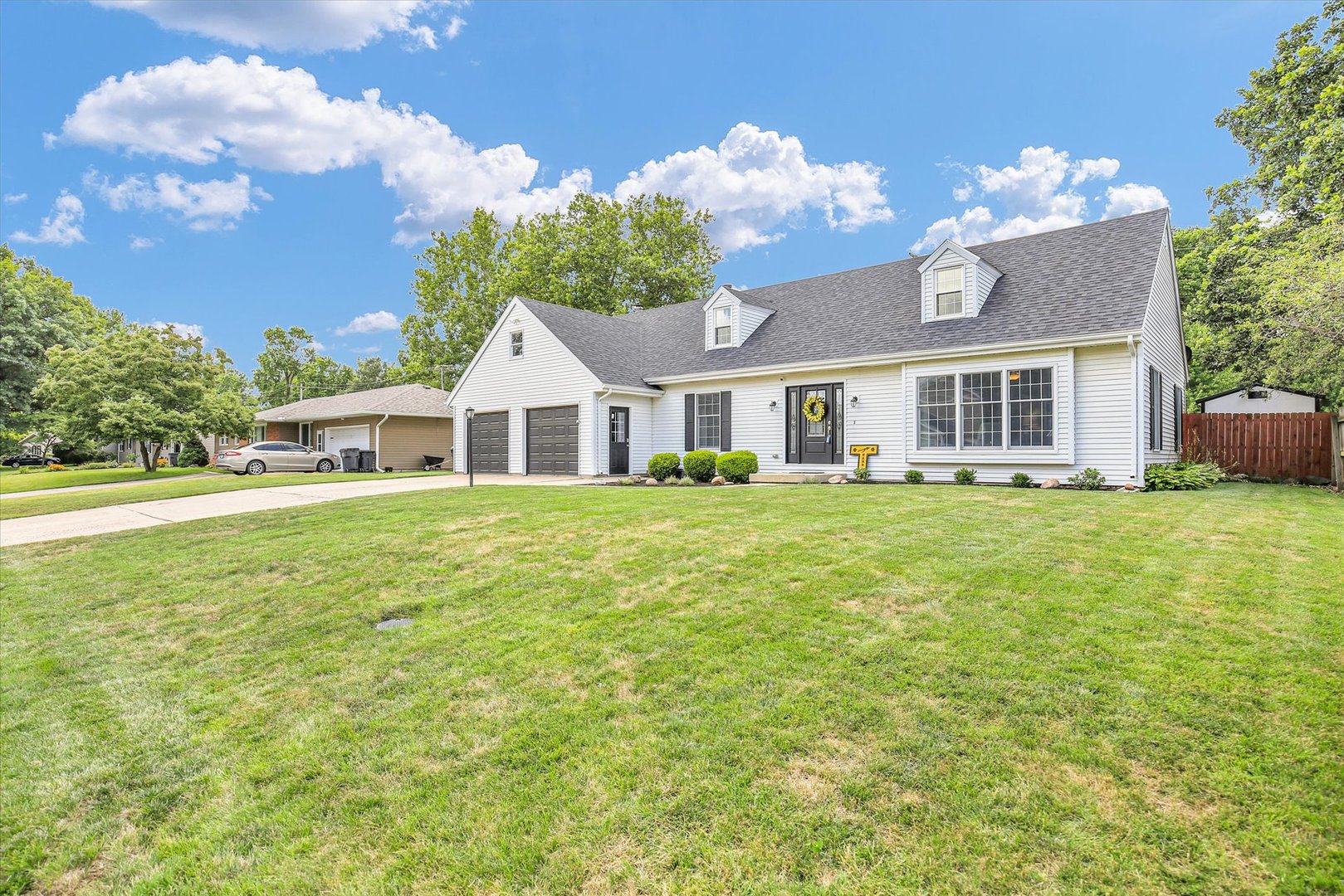 1104 PARKSIDE Drive