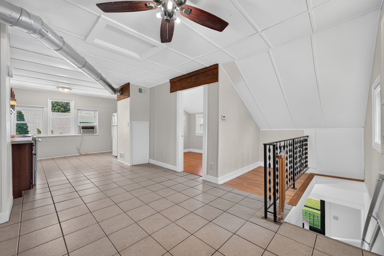 110 W 3rd Street