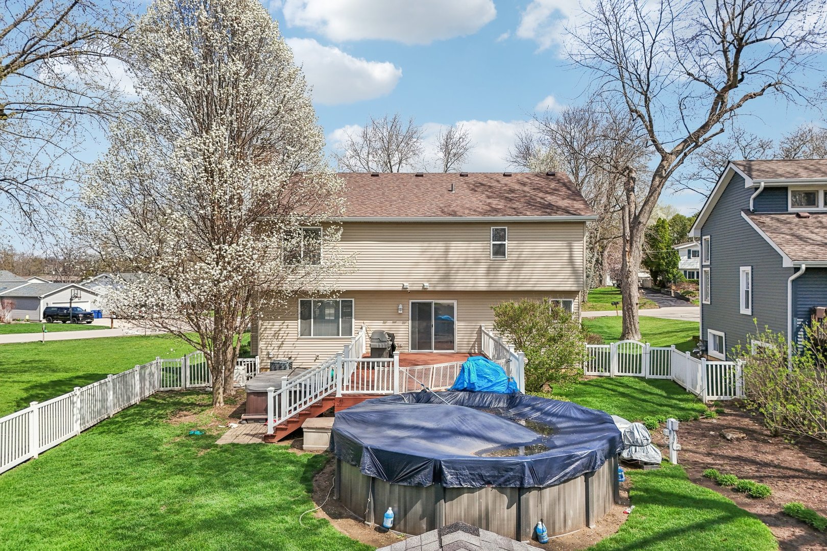 25241 W Entrance Drive