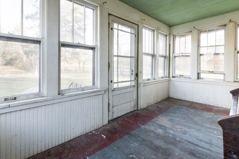 Tiny photo for 1737 N Brinton Avenue, Dixon, IL 61021 (MLS # 12519446)