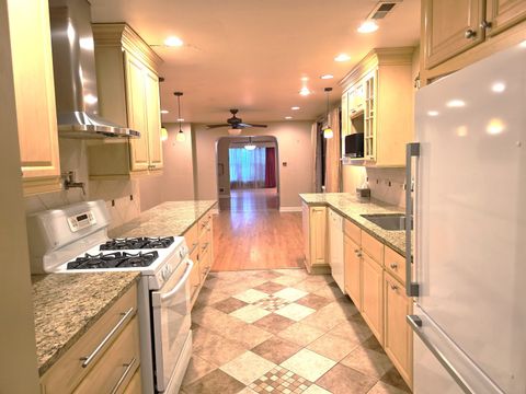 Tiny photo for 8609 S Indiana Avenue, Chicago, IL 60619 (MLS # 12575509)