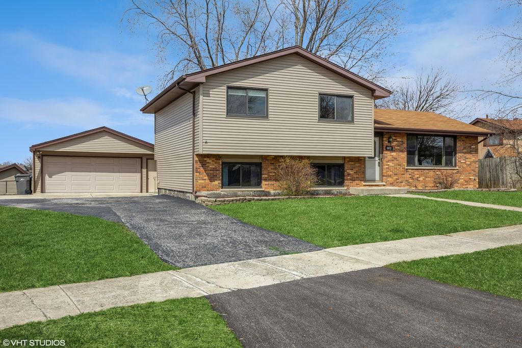 Photo for 8832 170th Street, Orland Hills, IL 60487 (MLS # 12459510)