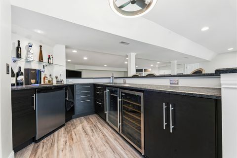 Tiny photo for 6N274 W Ridgewood Lane, St. Charles, IL 60175 (MLS # 12652318)