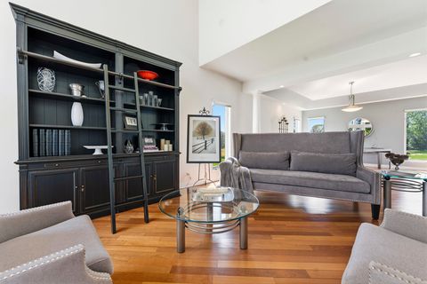 Tiny photo for 6N274 W Ridgewood Lane, St. Charles, IL 60175 (MLS # 12652318)