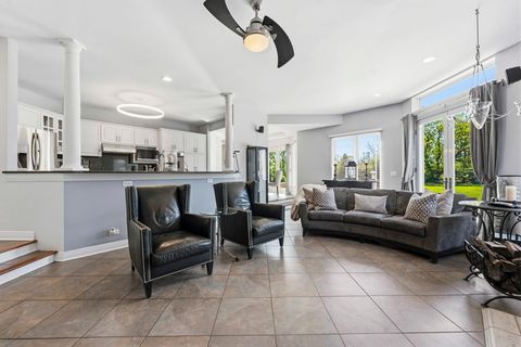 Tiny photo for 6N274 W Ridgewood Lane, St. Charles, IL 60175 (MLS # 12652318)
