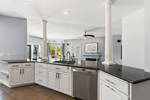 Tiny photo for 6N274 W Ridgewood Lane, St. Charles, IL 60175 (MLS # 12652318)