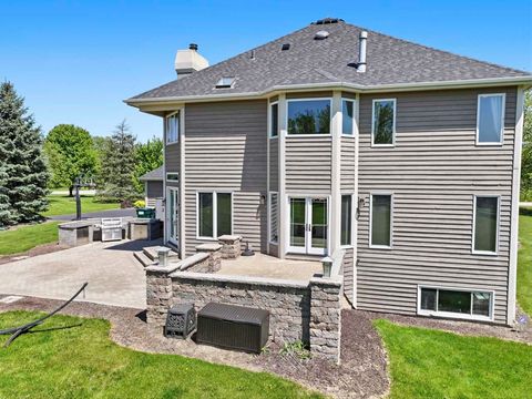 Tiny photo for 6N274 W Ridgewood Lane, St. Charles, IL 60175 (MLS # 12652318)