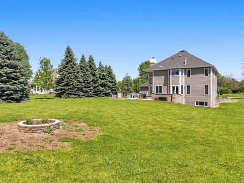 Tiny photo for 6N274 W Ridgewood Lane, St. Charles, IL 60175 (MLS # 12652318)