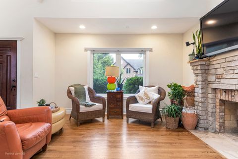 Tiny photo for 1712 Woodland Avenue, Park Ridge, IL 60068 (MLS # 12509376)