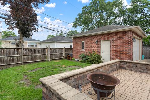 Tiny photo for 1712 Woodland Avenue, Park Ridge, IL 60068 (MLS # 12509376)