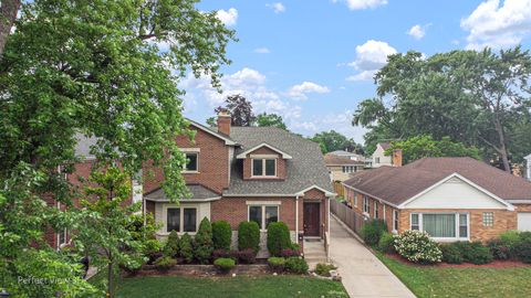 Tiny photo for 1712 Woodland Avenue, Park Ridge, IL 60068 (MLS # 12509376)