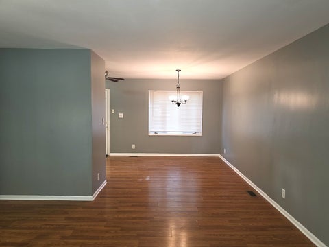 Tiny photo for 709 Parkside Circle, Streamwood, IL 60107 (MLS # 12744638)