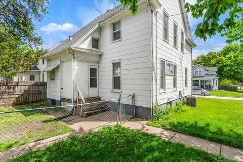 Tiny photo for 706 N Howell Street, Davenport, IA 52802 (MLS # 12625338)