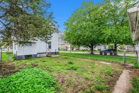 Tiny photo for 706 N Howell Street, Davenport, IA 52802 (MLS # 12625338)
