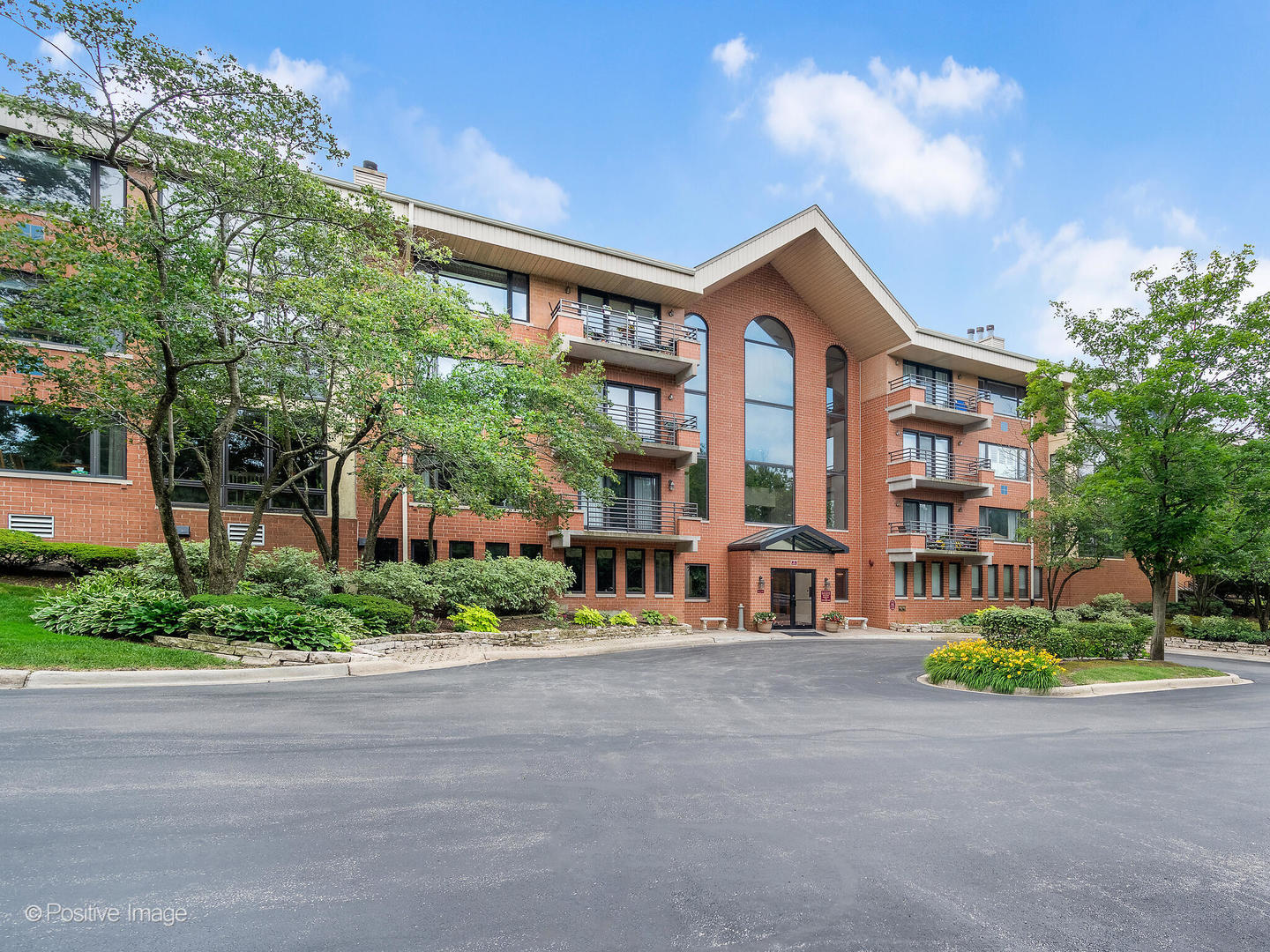 3525 Cass Court 513